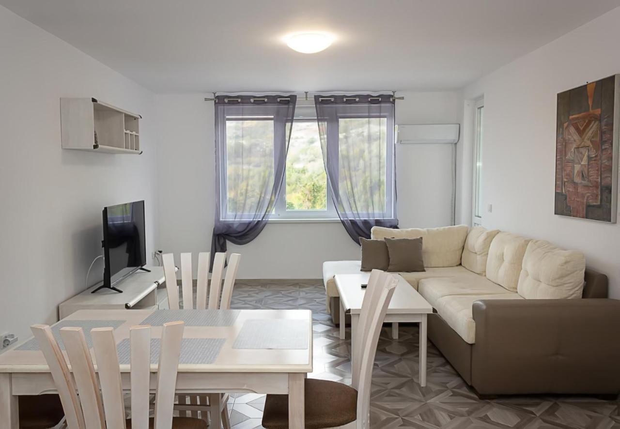 Apartment Lilia Каварна Экстерьер фото