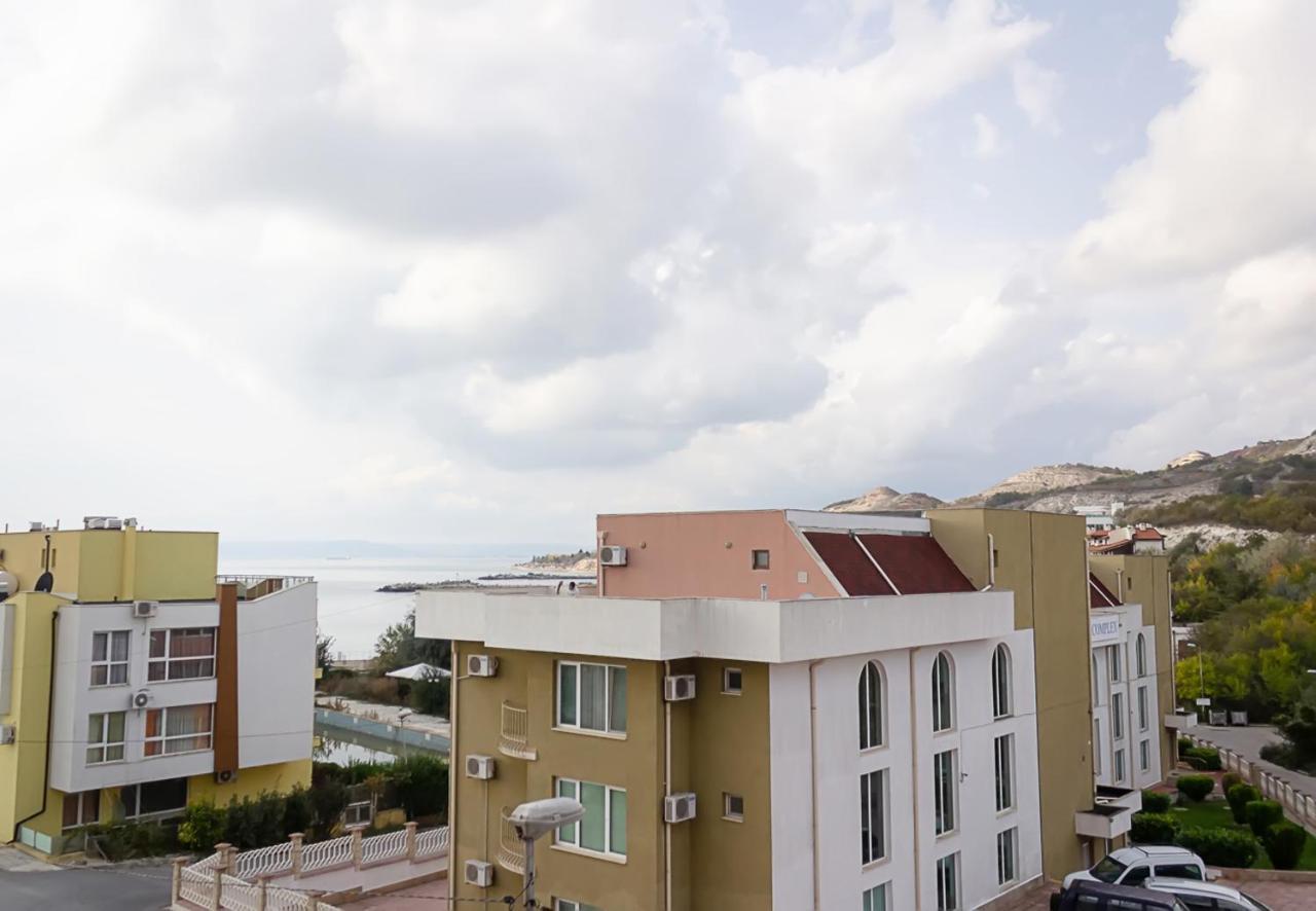 Apartment Lilia Каварна Экстерьер фото